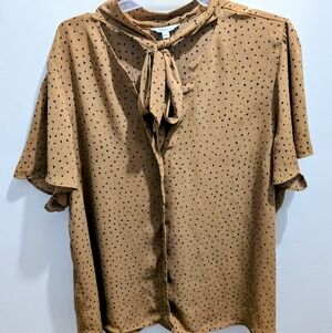 Reitmans Tan Polka Dot Women's Animal Print Top Flowy And Feminine